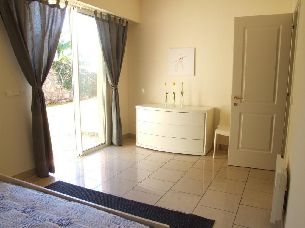 Appartement Au Chateau Vallaya Ментона Экстерьер фото