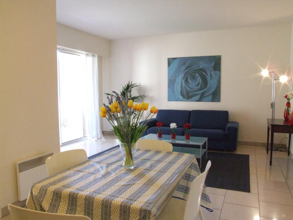 Appartement Au Chateau Vallaya Ментона Экстерьер фото